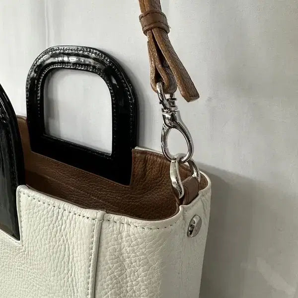 [BUNJANG] OS JPN Enamel Handle Leather Dot Bag / [OS] (미사용품) JPN 애나멜손잡이 가죽 도트백
