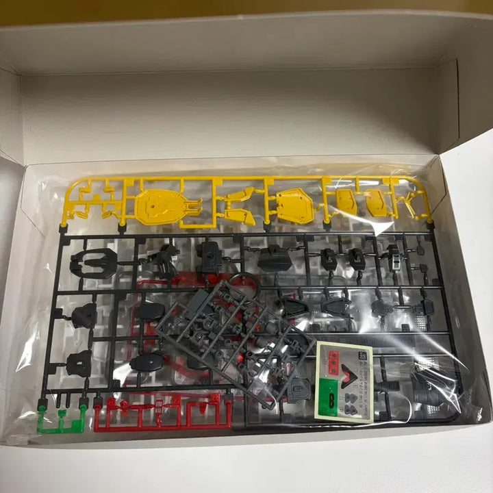 [BUNJANG] Bandai HG Sandrock Custom Gundam Model Kit / HG 샌드록 커스텀 건담 프라모델 반다이