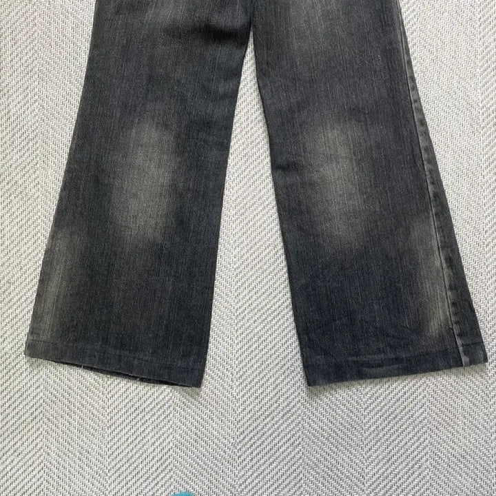 [BUNJANG] Vintage Low-Rise Stitch Pocket Wide Denim Pants / 빈티지 로우라이즈 스티치 포켓 디테일 와이드 데님 팬츠 J04087