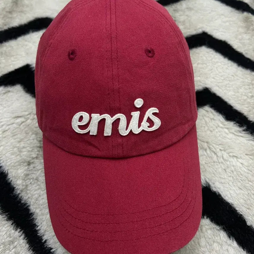 [BUNJANG] EAMES Applique Ball Cap / Red / 이미스 아플리케 볼캡/레드