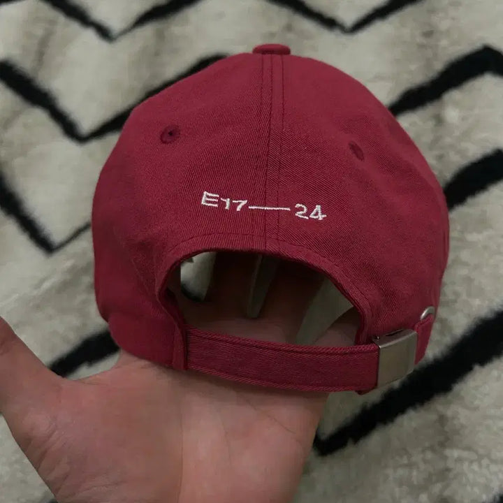 [BUNJANG] EAMES Applique Ball Cap / Red / 이미스 아플리케 볼캡/레드