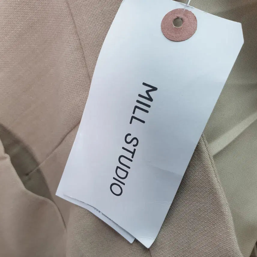 [BUNJANG] Mills Studio Pleated Wide Slacks / [26]밀스튜디오 핀턱 와이드 슬랙스(새상품)