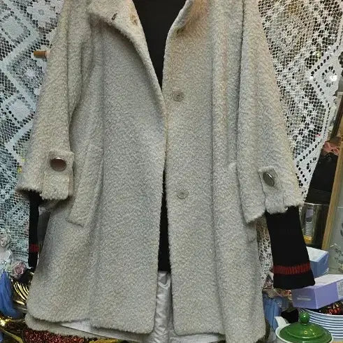 [BUNJANG] it MICHAA Ivory Boucle Half Coat / 잇미샤(it MICHAA아이보리 부클레 하프 코트