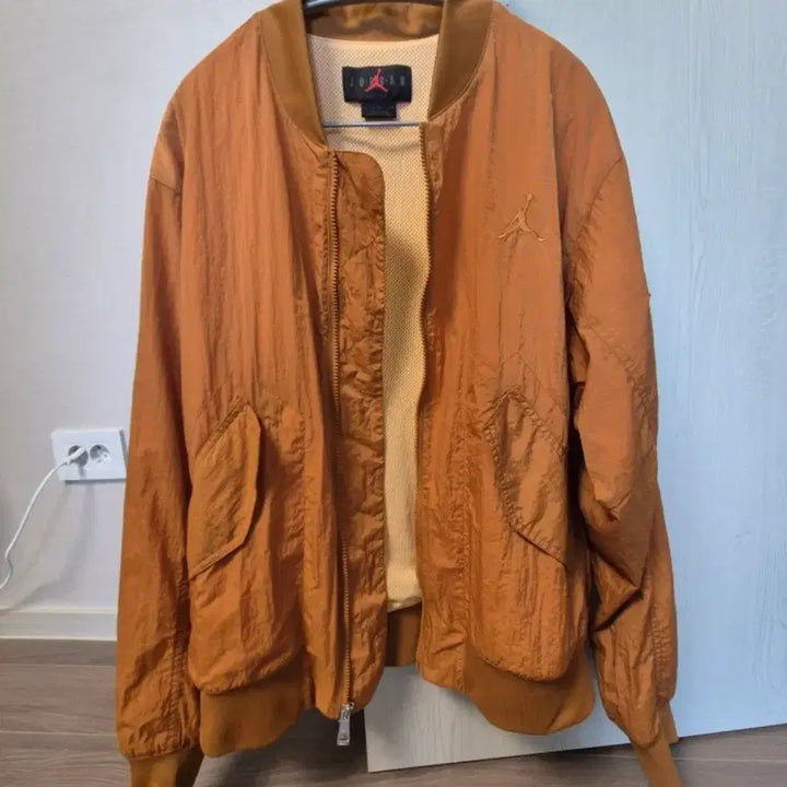 [BUNJANG] Jordan Renegade Bomber Jacket (M) Authentic / 조던 레니게이드 봄버 자켓 M(100-105) 정품