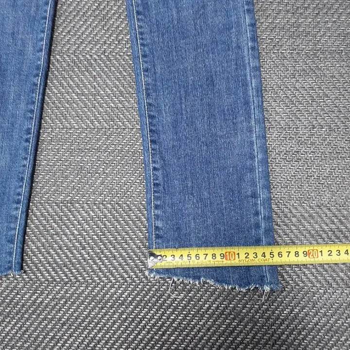 [BUNJANG] Guess Denim Pants / 게스 데님팬츠 스판 청바지