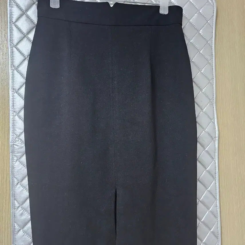 [BUNJANG] Pony Jean H-Line Midi Skirt / 포니지엔느 블랙 H라인 스커트 트임 치마 미디스커트 회사정장치마