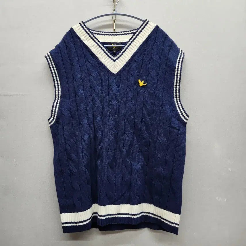 [BUNJANG] What it isnt Logo Cable Knit Vest M/L Unisex / 와릿이즌 로고 케이블 니트 조끼 M(L) 남여공용