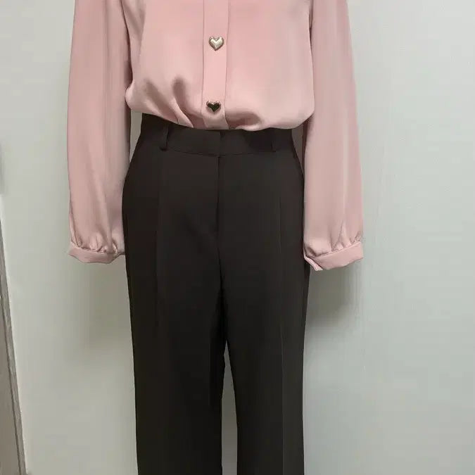 [BUNJANG] Cream Pink Blouse & Likement Brown Pants Set / Cream. 블라우스 + Likement 바지 셋업