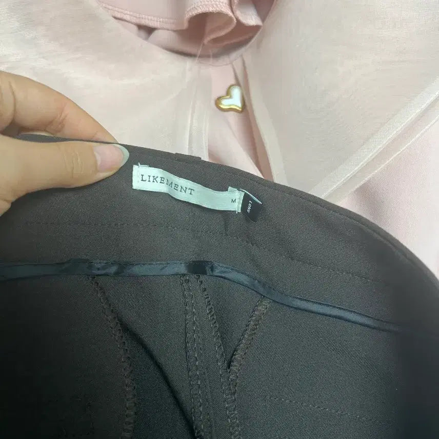 [BUNJANG] Cream Pink Blouse & Likement Brown Pants Set / Cream. 블라우스 + Likement 바지 셋업