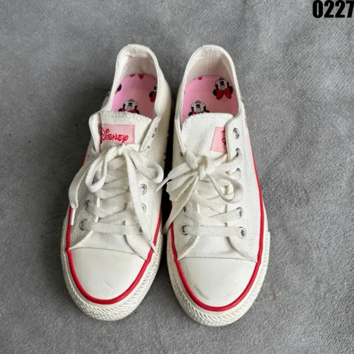 [BUNJANG] Disney Minnie Mouse White Sneakers / 디즈니 미니마우스 화이트 스니커즈 운동화