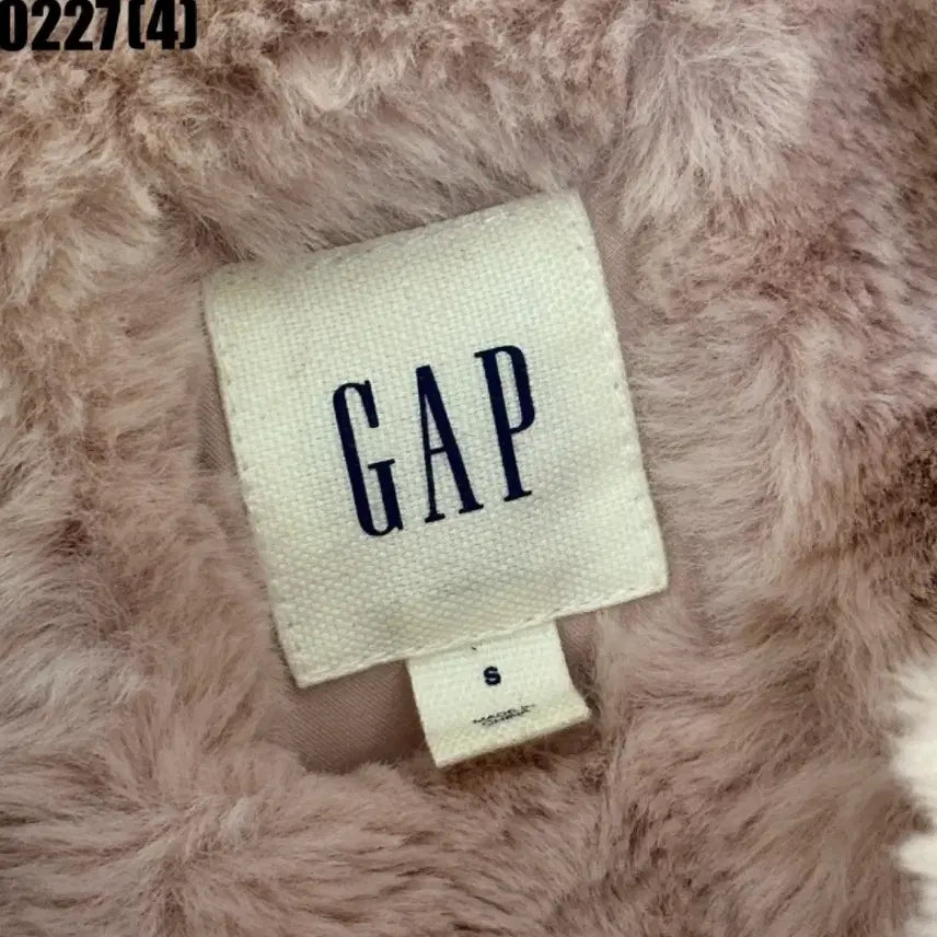 [BUNJANG] GAP Pink Fur Jacket (Size S) / GAP 갭 핑크 퍼 자켓 s