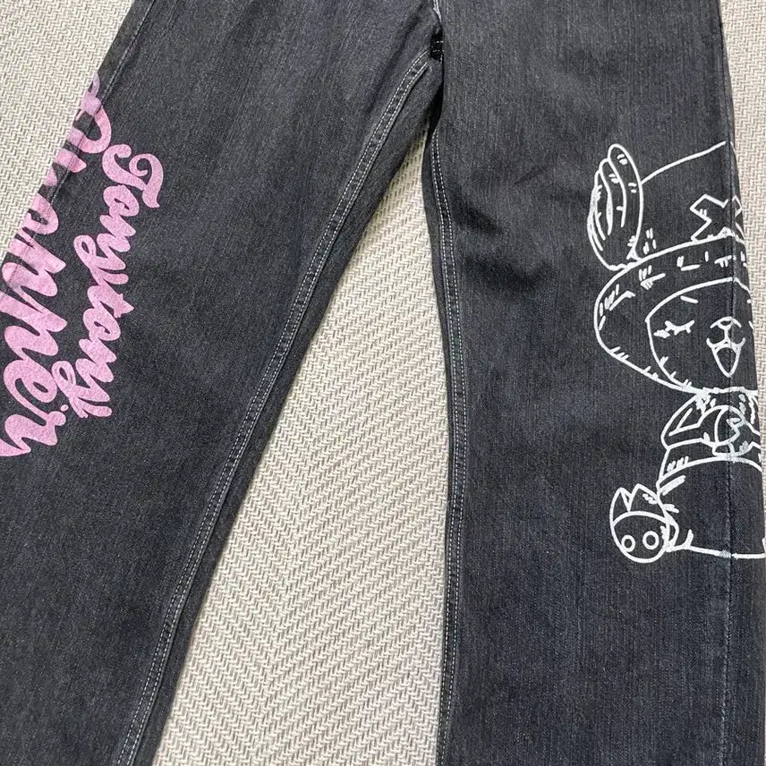 [BUNJANG] One Piece Chopper Denim Pants / 원피스 프린팅 밑단 체크 쵸파 데님 팬츠 J04092
