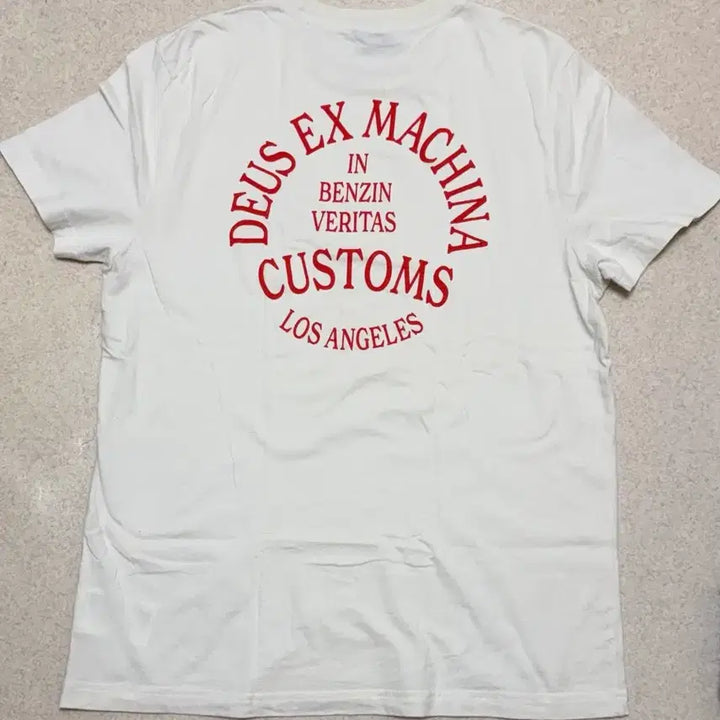 [BUNJANG] Deus Ex Machina Crossroads T-shirt Vintage White / 데우스 엑스 마키나 크로스로드 티셔츠 빈티지 화이트