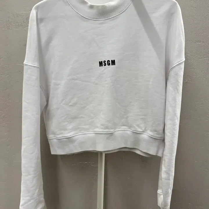 [BUNJANG] MSGM White Crop Sweatshirt XS / MSGM 화이트 크롭 맨투맨 XS