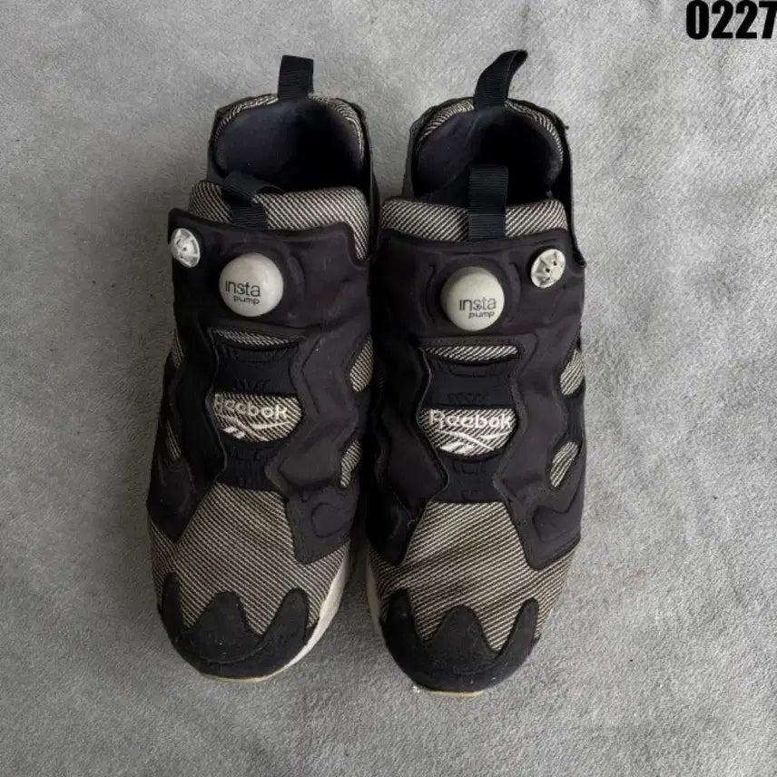 [BUNJANG] Reebok Fury Black Sneakers / 리복 퓨리 블랙 운동화