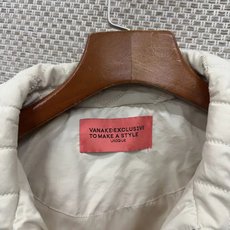 [BUNJANG] VANEK Women's Quilted Jacket / 반에이크 여성 퀄팅 자켓 F M12770