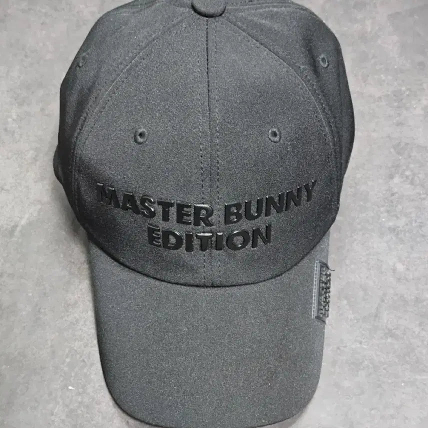 [BUNJANG] Master Bunny Edition Black Ball Cap / 마스터바니 에디션 블랙 볼캡 58