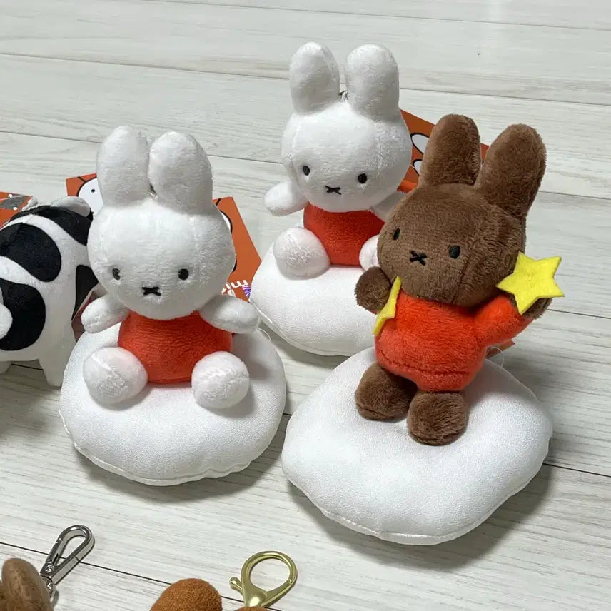 [BUNJANG] Miffy & Melanie Doll Keyring / 미피 & 태닝미피(멜라니) 인형 키링 무조건 개당 5300원에 판매해용