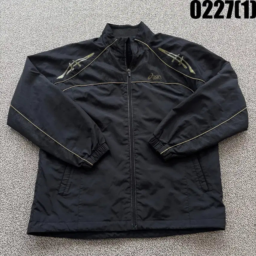[BUNJANG] Asics Black Windbreaker Jacket 95 / 아식스 블랙 바람막이 자켓 95