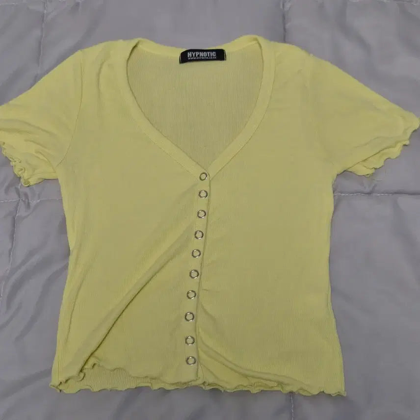 [BUNJANG] Hypnotic Wave Crop T-shirt / 히프나틱 스냅 물결 크롭 티셔츠(연노랑)