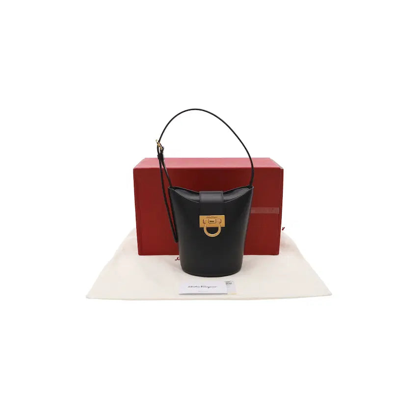 [BUNJANG] Ferragamo Tripolio Mini Shoulder Bag / 페라가모 트리폴리오 숄더백 미니