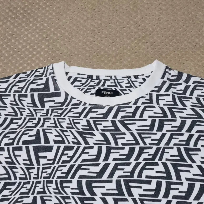 [BUNJANG] Fendi FF Logo Oversized T-shirt / (L) 펜디 FF 로고 오버핏 반팔 티셔츠