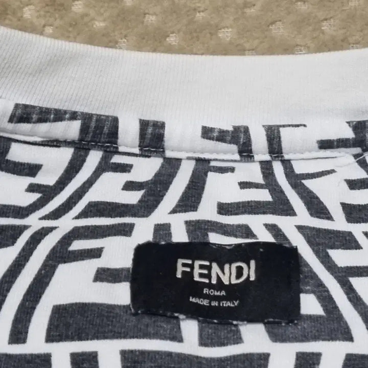 [BUNJANG] Fendi FF Logo Oversized T-shirt / (L) 펜디 FF 로고 오버핏 반팔 티셔츠