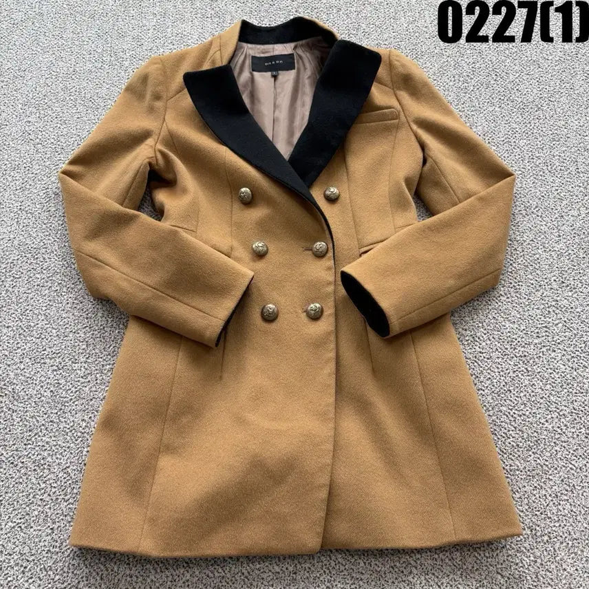 [BUNJANG] 온앤온 캐멜 더블 버튼 코트 XS / 온앤온 캐멜 더블 버튼 코트 XS