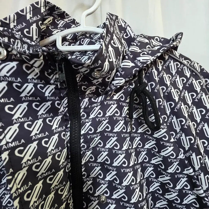 [BUNJANG] Patterned Women's Windbreaker Jacket / 패턴여성 봄가을 바람막이 점퍼100~105