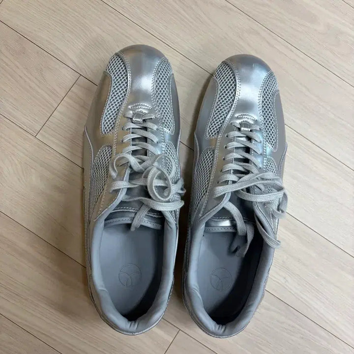 [BUNJANG] Yase Spider Leather Sneakers Silver 285 / 야세 스파이더 레더 스니커즈 실버 285