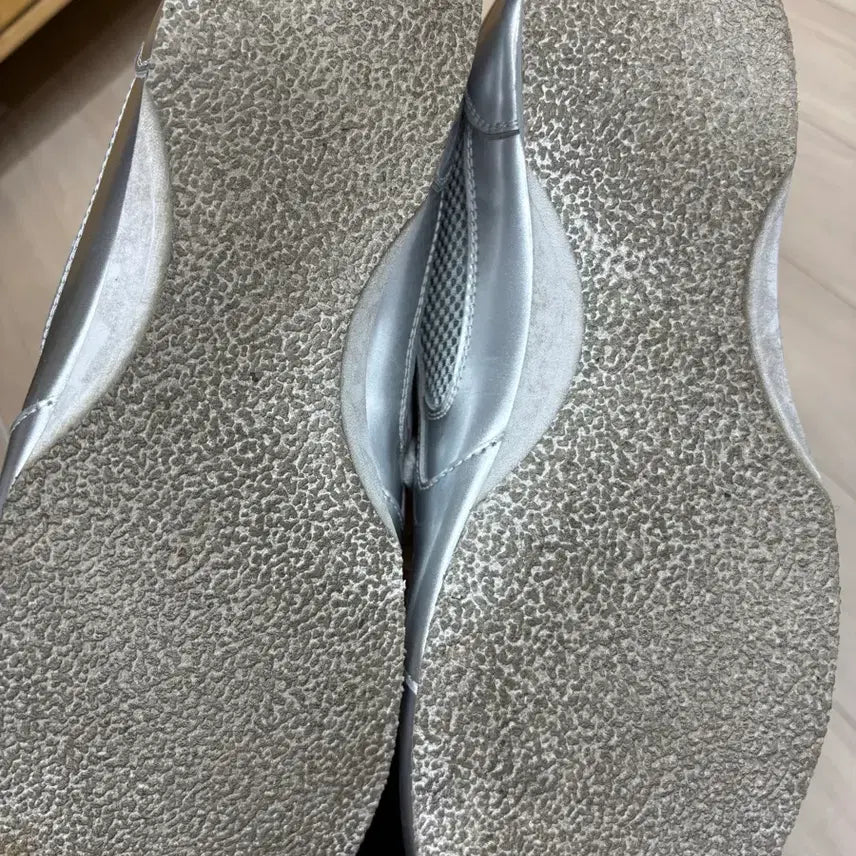 [BUNJANG] Yase Spider Leather Sneakers Silver 285 / 야세 스파이더 레더 스니커즈 실버 285