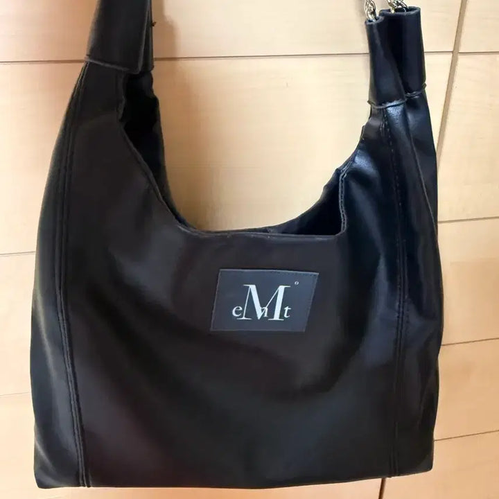 [BUNJANG] Musent Gladdy Silver Chain Leather Shoulder Bag / 무센트 글레디 실버 체인 레더 숄더 백 (무센트 가방)