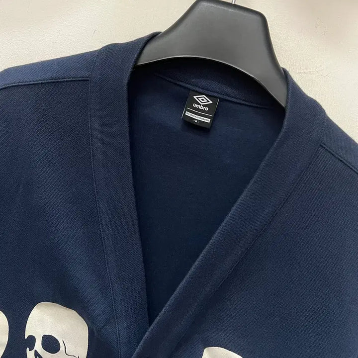 [BUNJANG] Umbro Skull Print Button Cardigan XL / 엄브로 스컬 프린팅 버튼 가디건 XL