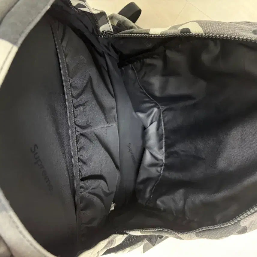 [BUNJANG] Supreme Snow Camo Backpack / 슈프림 스노우카모 백팩