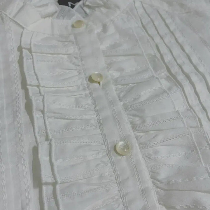 [BUNJANG] White Frill Blouse Shirt / 고퀄양복 화이트 프릴 블라우스 셔츠 양산형 로리타