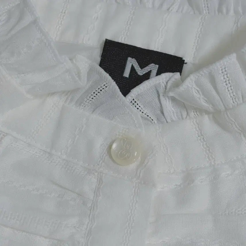 [BUNJANG] White Frill Blouse Shirt / 고퀄양복 화이트 프릴 블라우스 셔츠 양산형 로리타