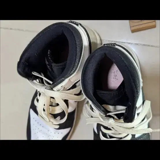 [BUNJANG] Nike Jordan 1 Retro High OG Bleached Coral Sneakers / 나이키 조던1 레트로 하이 OG 블리치드코랄