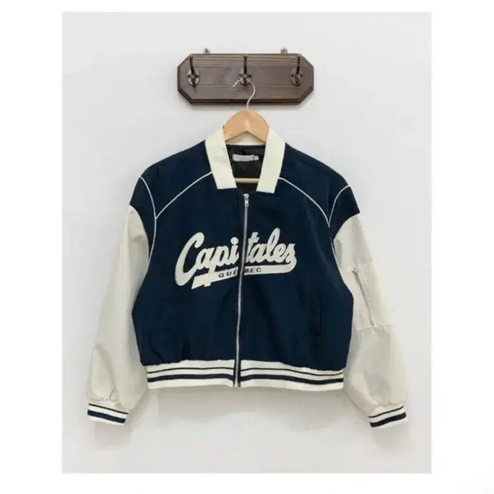 [BUNJANG] Capitales Baseball Jacket - Navy / Capitales 야구 점퍼 네이비 한 번만 입음