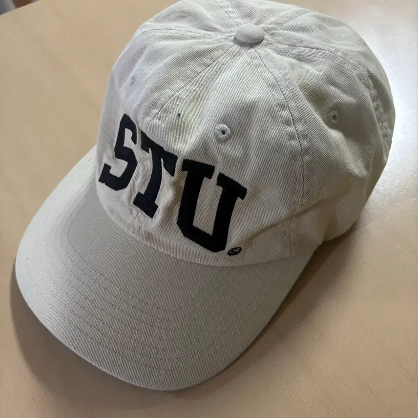 [BUNJANG] Stussy Arch Strap Bag Off White / 스투시 STU 아치 스트랩백 오프 화이트