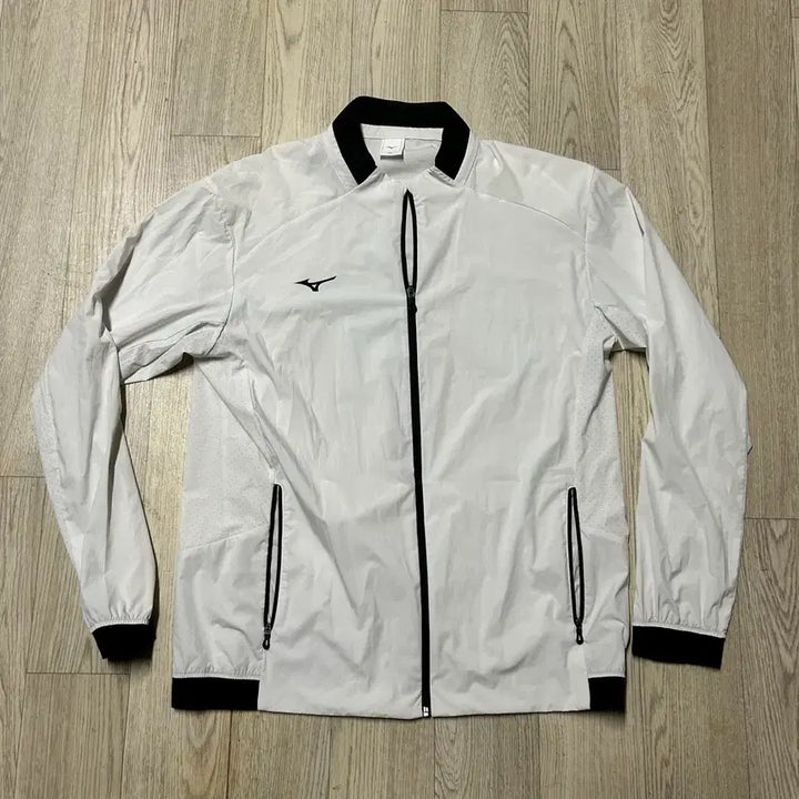 [BUNJANG] Mizuno Windbreaker Jacket / 미즈노 바람막이 110