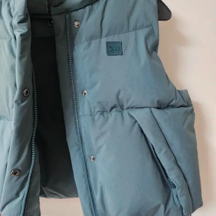 [BUNJANG] CNN Apparel Down Vest / 정가159000원 다운조끼 CNN 어패럴 85