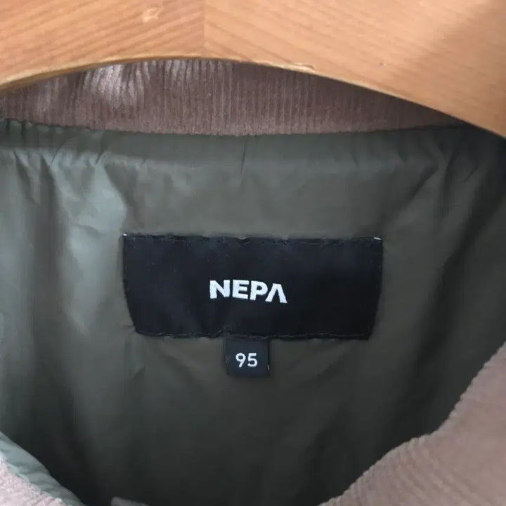 [BUNJANG] Nepa Lightweight Quilted Padding Jacket (Deep Khaki) / 여성95 24년식 네파 경량 퀼팅패딩 자켓(딥카키)