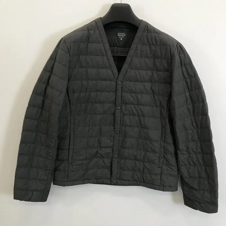 [BUNJANG] Musinsa Standard V-Neck Lightweight Down Jacket [M] / 무신사스탠다드 브이넥 경량패딩 [M]