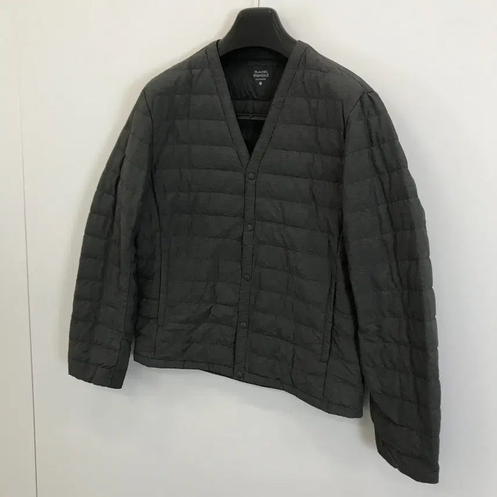 [BUNJANG] Musinsa Standard V-Neck Lightweight Down Jacket [M] / 무신사스탠다드 브이넥 경량패딩 [M]