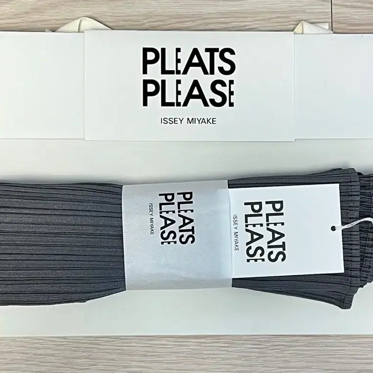 [BUNJANG] Pleats Please Top Shirts, Mist, Basic Line Collection / 새상품)플리츠플리즈 탑셔츠,미스트,베이직라인 인기컬러