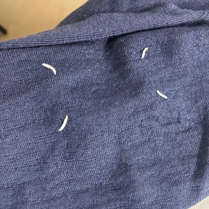 [SOLD OUT] [L] 메종 마르지엘라 디스트레스드 가디건