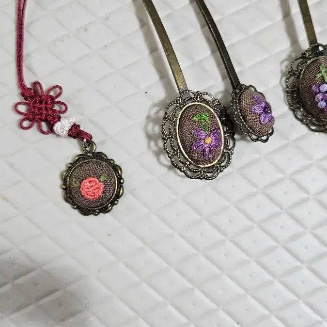 [BUNJANG] Embroidered Accessories Set / 자수 소품6종