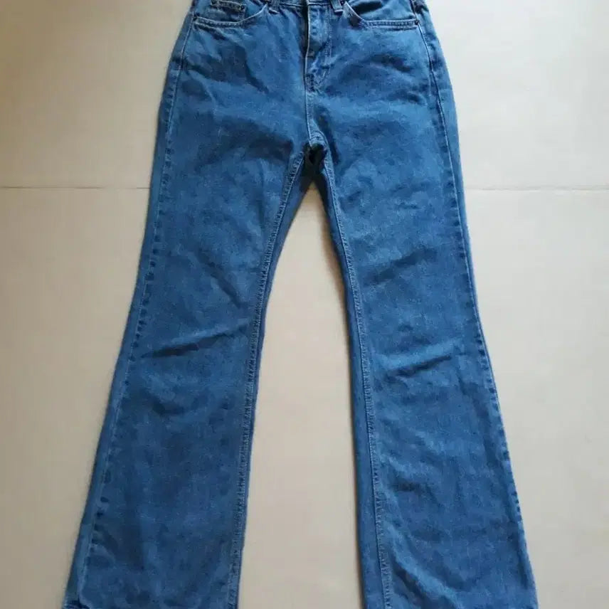 [BUNJANG] Common Unique Double M Semi-Bootcut Denim Jeans / 커먼유니크 , 부츠컷 데님 청바지 s