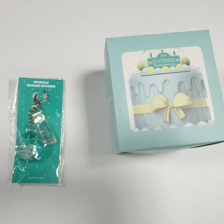 [BUNJANG] SHINee 16th Anniversary Sequin Keyring Set (Sealed) / 샤이니 16주년 굿즈 스팽글 키링 세트