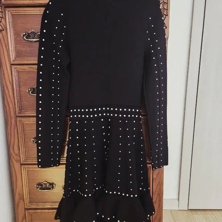 [BUNJANG] Sandro Beaded Dot Knit Dress / 산드로 비즈 도트 니트 원피스 블랙 / 프릴라인